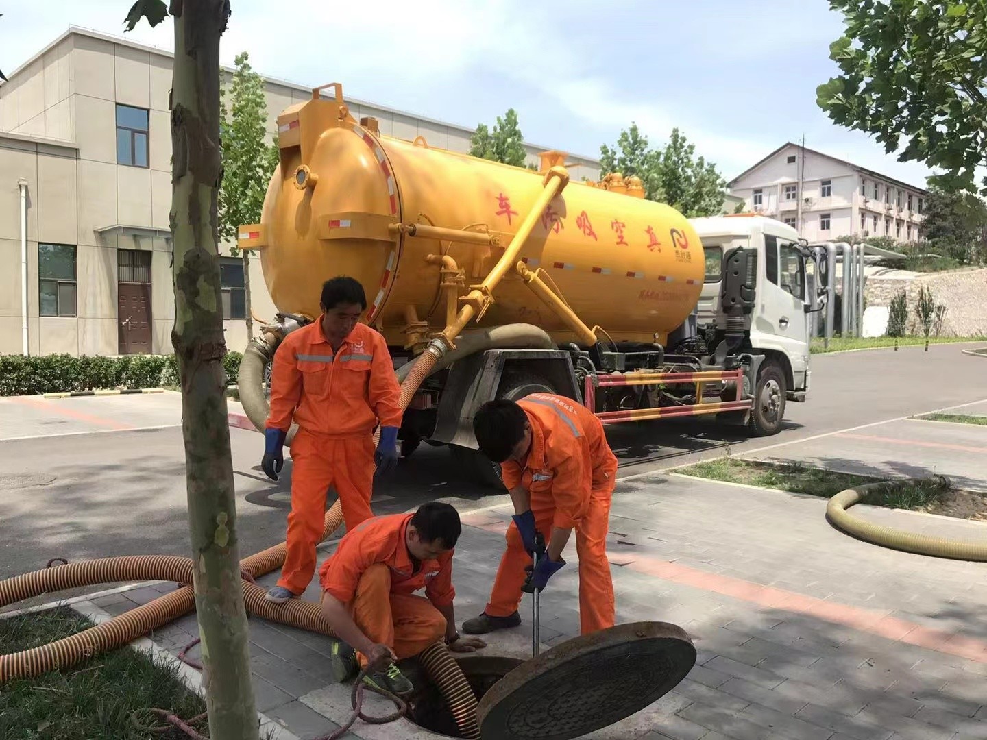 如东化粪池清理与5-8吨吸粪车施工效率分析